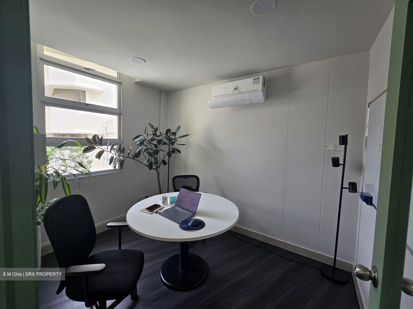 Tank Road (D9), Office #572529221